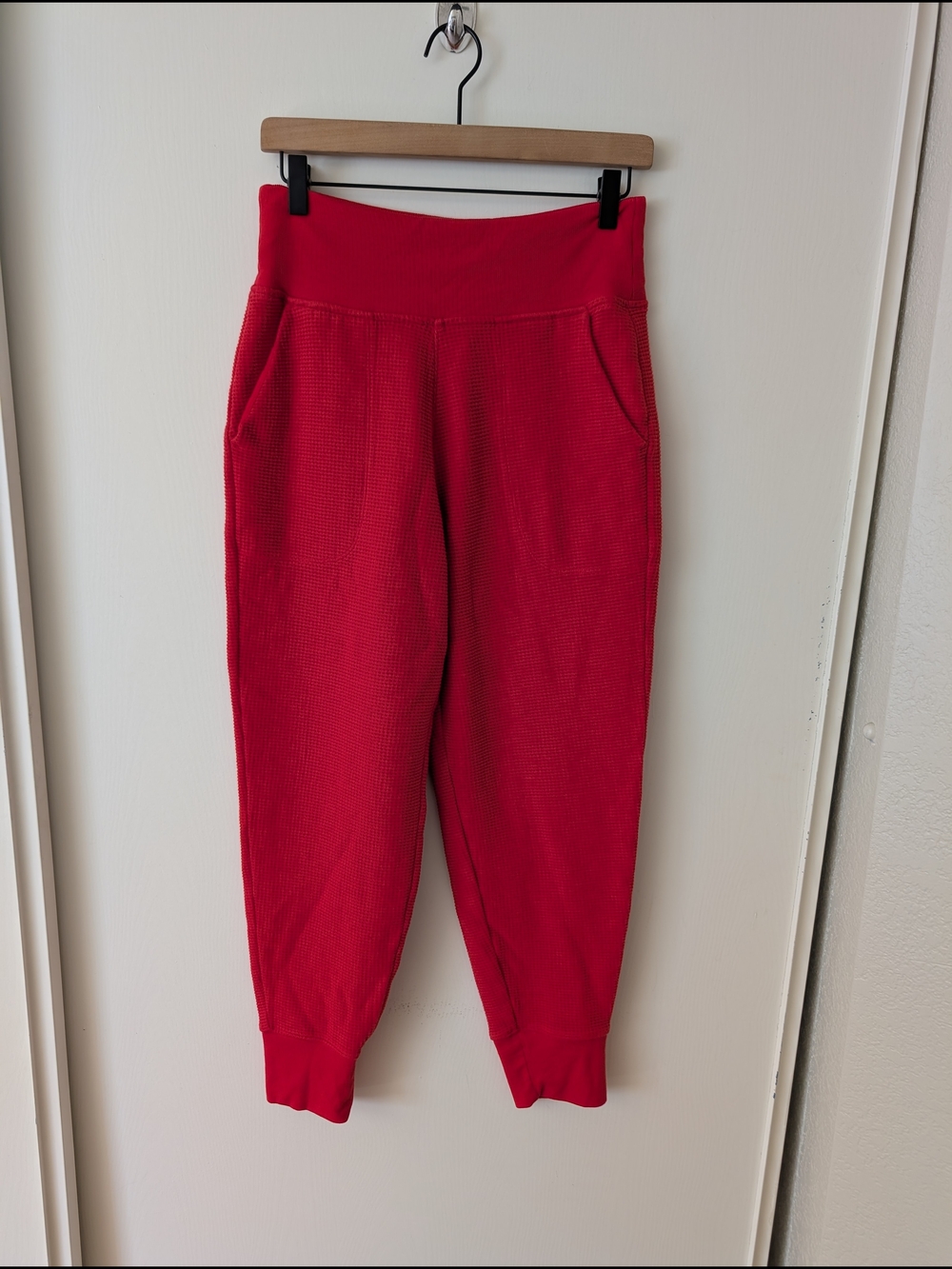 Athleta Womens Small Red Joggers Waffleweave Activewear Loungewear Athleisure